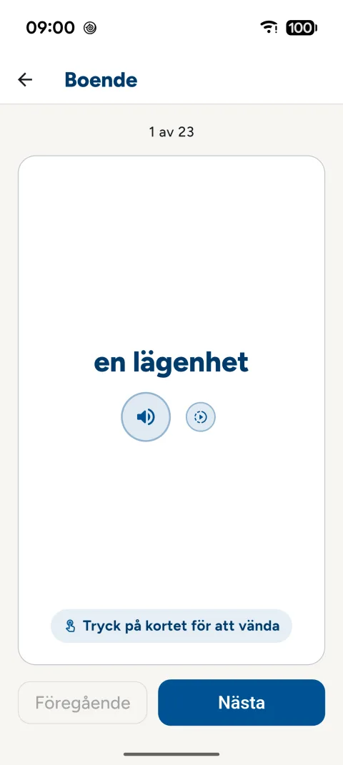Ett ordkort i SFI Prov med ordet en lägenhet i temat Boende och knappar för ljud i normal och långsam takt